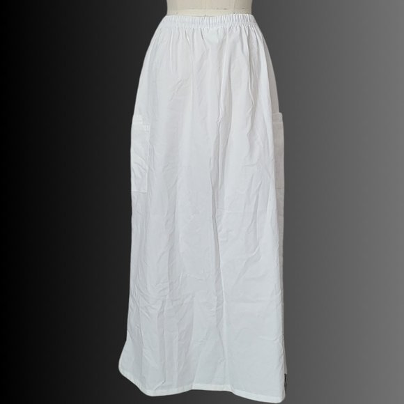 GRAB A HANDFUL OF HOSPITAL SCRUBS SIZE L - Picture 5 of 6